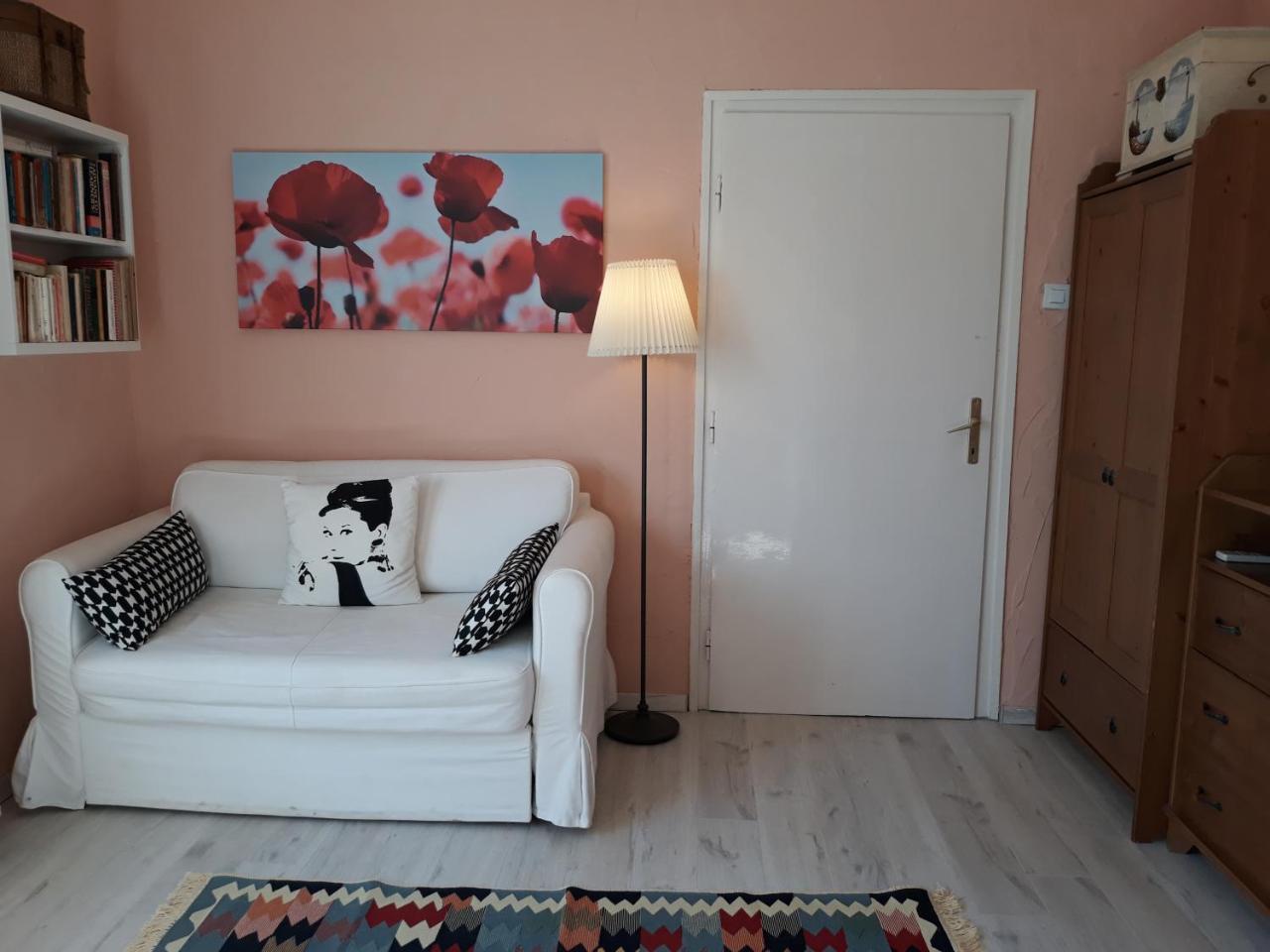 Fueloep Villa Apartmanhaz バラトンセペズド エクステリア 写真