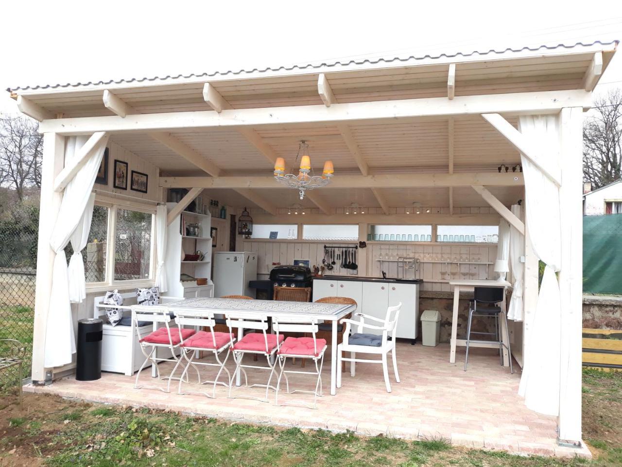 Fueloep Villa Apartmanhaz バラトンセペズド エクステリア 写真