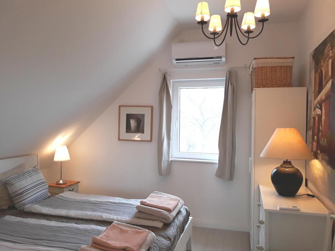 Fueloep Villa Apartmanhaz バラトンセペズド エクステリア 写真